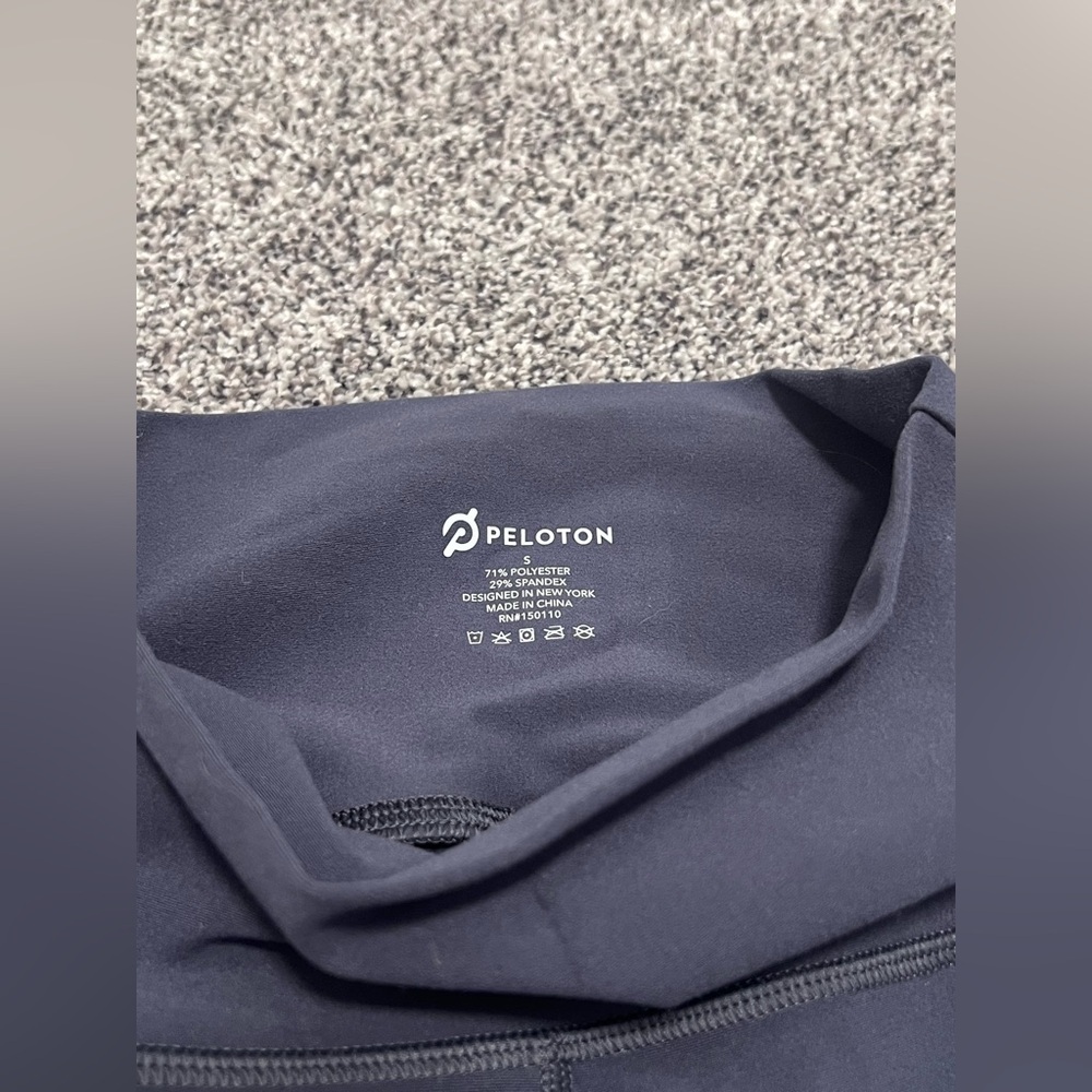 Peloton Navy and Burgundy Leggings - Picture 5 of 12